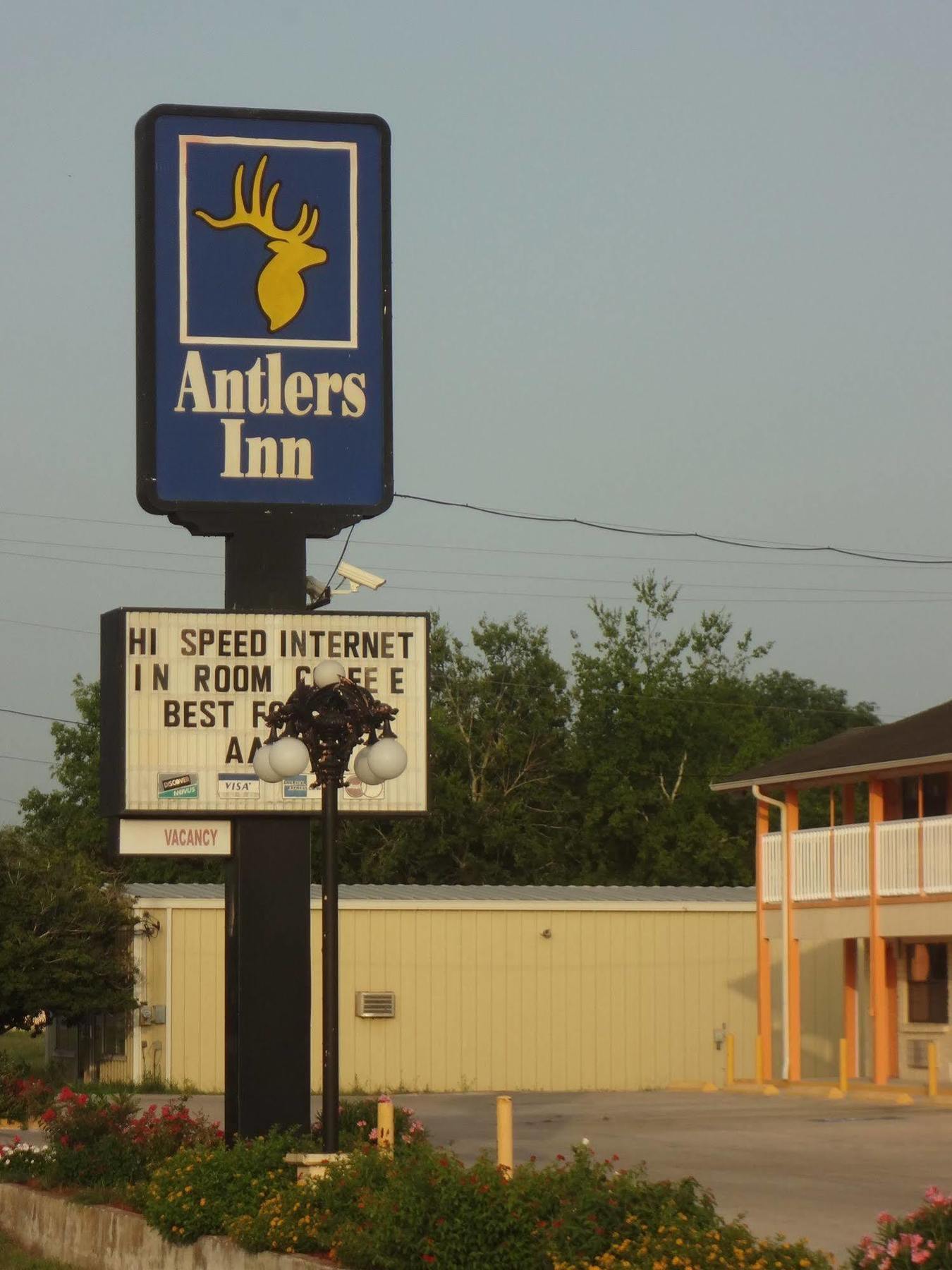 Antlers Inn Goliad Экстерьер фото